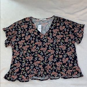 NWT Loft floral ruffle sleeve and hem top L